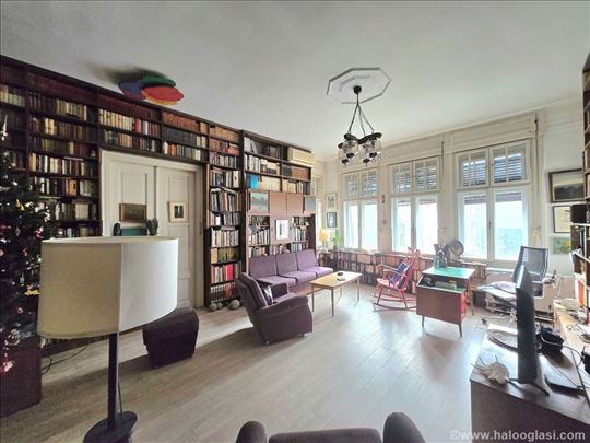 Savršen salonski stan, mereno 138m2