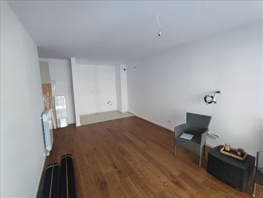 Sunnyville NOV vpr 3 sobe, Useljiv + garaza