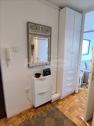 Svetao, funkcionalan, konforan studio na Dorćolu