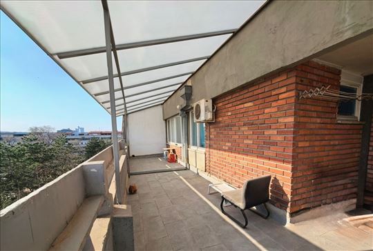 Blok 21, 55m2+30, trosoban, namešten