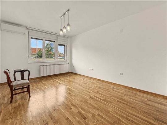 Broker - Ni bliže, ni bolje!