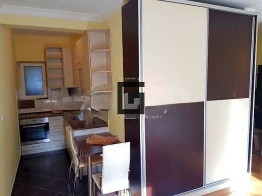 Divan 1.0 stan-Kulina Bana-novogradnja ID#1980