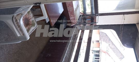 Galenika - Zemun, stan 44m2, u zgradi, mirno