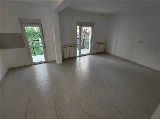 Zvezdara, Kaluđerica, Izvorska,novogradnja na 200 