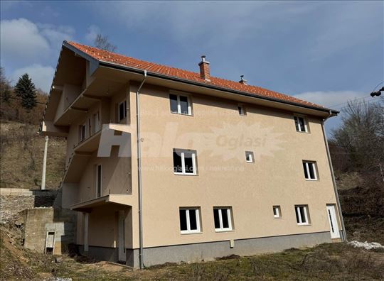 Kopaonik-okolina, kuća 424 m2, na 11,25 ari placa