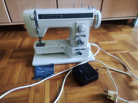 Mašina za šivenje Brother 450