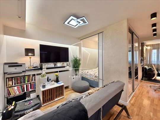 Moderno organizovan stan ID#14544