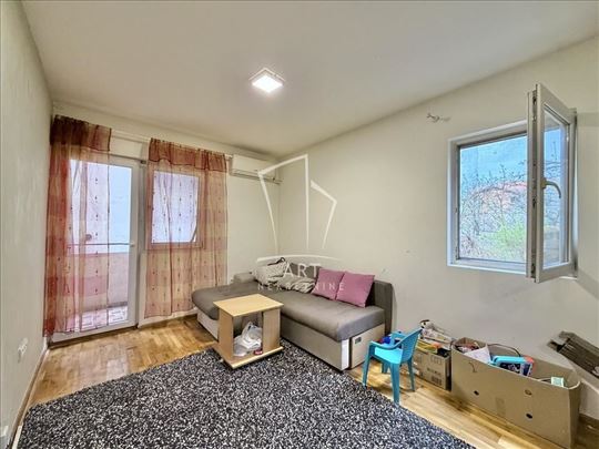 Namešten porodični stan ID#14519