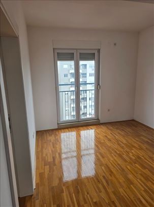 Odličan dvosoban stan na dobroj lokaciji 