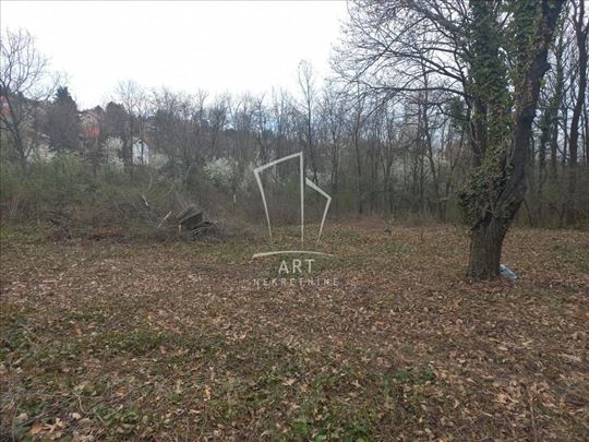 Odličan plac u mirnom kraju ID#14522