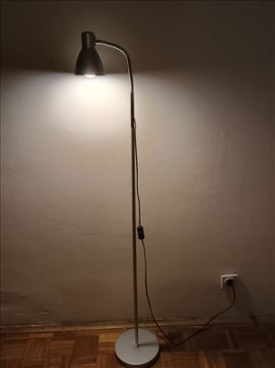 podna lampa