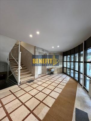 Poslovna zgrada, Savski venac