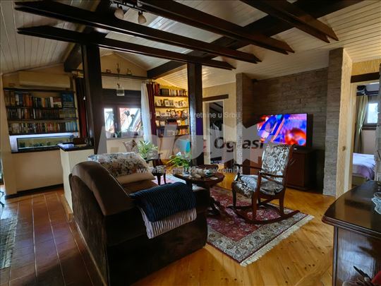 Prodaja renoviranog stana na atraktivnoj lokaciji