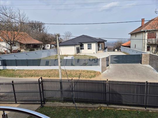 Tresnja - Mala Ivanca - Kuca - Prodaja