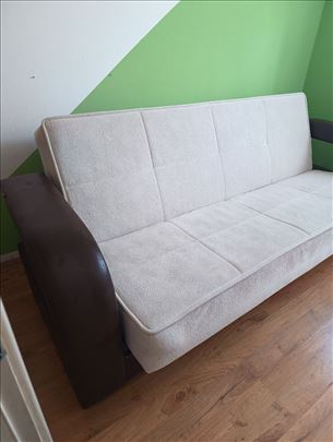 Trosed u odličnom stanju