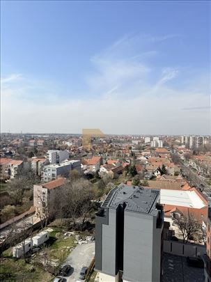 Trosoban stan na fenomenalnoj lokaciji