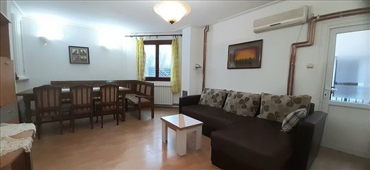 Uknjižen, 3.0 stan, 71 m2, na dobroj lokaciji u Ze