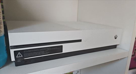 Xbox One S