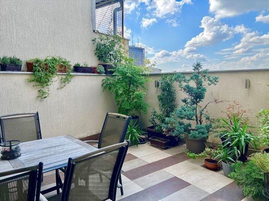 Cvetni trg-duplex-lux-253m2 (5 terasa)-uknjižen