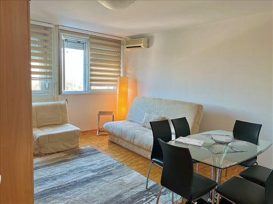 Fontana - Pariske komune -34m2 -namešten stan