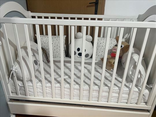 krevetac za bebe sa dusekom i ogradicom