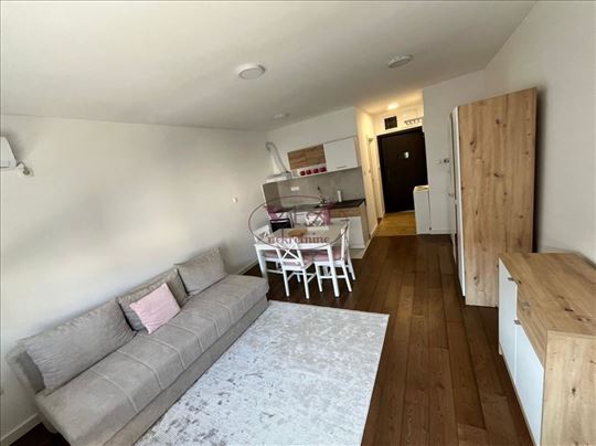 Novi Sad, Novo naselje, lepa garsonjera