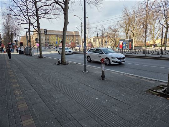 Premium lokal na prometnoj lokaciji-Vukov spomenik