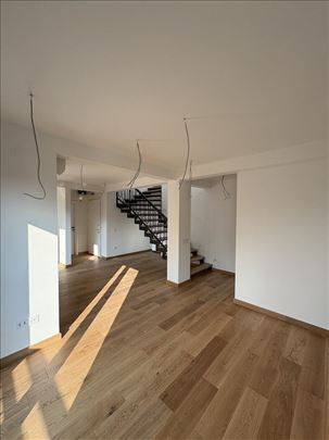 Dupleks novogradnja Voždovac