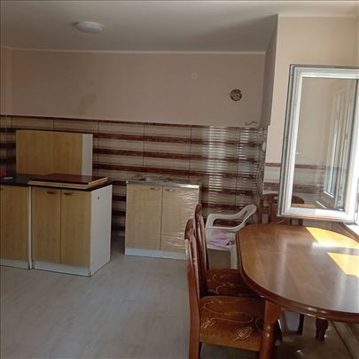 Dušanovac, namešten, dupleks