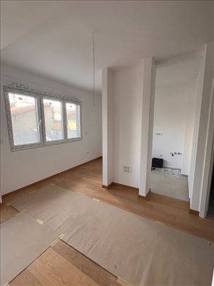 Garsonjera na odličnoj lokaciji lux sa terasom