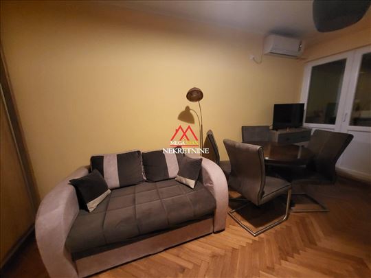 Jednosoban stan - 29m2 - Bulevar Oslobođenja