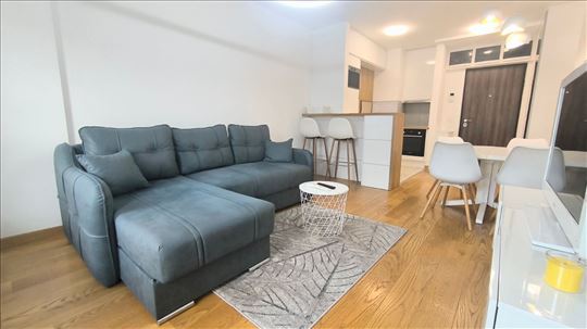 Lux, Noviji, 3.0, 65m2, Svetao, Bez buke, Garaža 