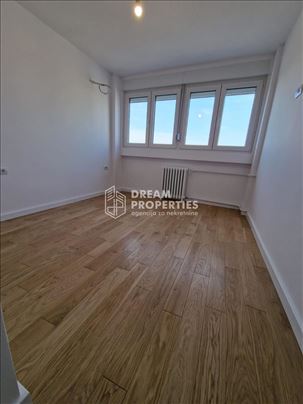 Lux, renoviran, 4.0, 95 m2,odmah useljiv ID#1241