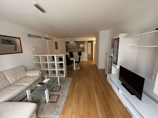 Novi Beograd, A Blok, garaza