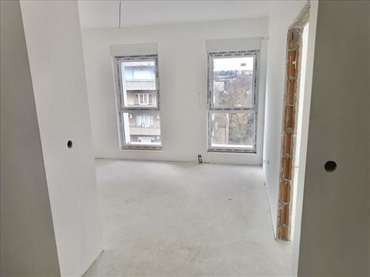 Novogradnja 44m² kod FON-a Useljenje jul ID#2610