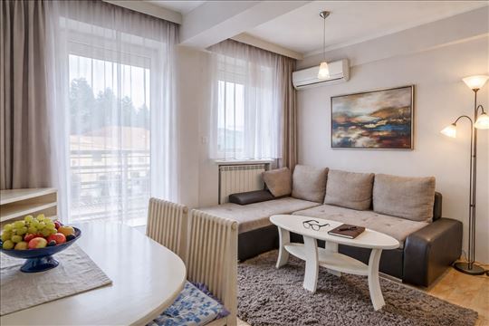 Odlican Dvoiposoban stan na Zvezdari