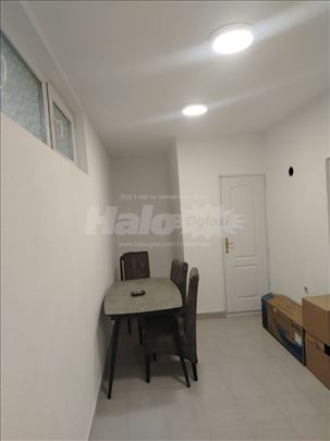 Renoviran stan u Rakovici