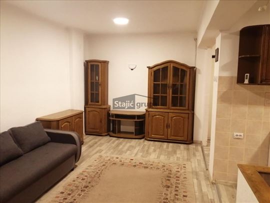 Uknjižen  2.5 - TC Stadion