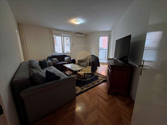 Vračar, Molerova – Svetao 2.0 stan u srcu grada