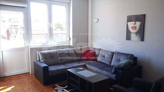 Vračar, Prote Mateje, Pravni fakultet