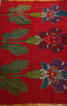 Ćilimi vuneni ručno tkani stari 100+ god neoštećen