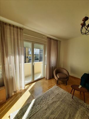 Gospodar Jevremova  - Centar 