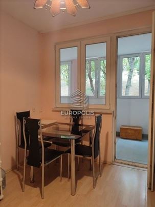 Karaburma - Pabla Nerude, 1.0 sa terasom od 12m2