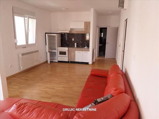 Prodaje se 2.0 stan,Zvezdara ID#1595