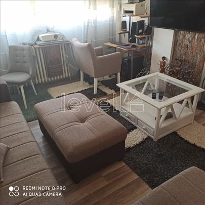 Stan,Novi Sad,Bulevar Oslobođenja,kv: 56.00