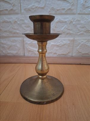 Stari masivni svećnjak od punog mesinga