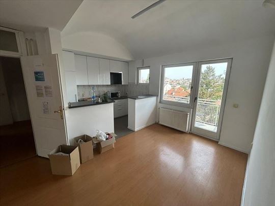Voždovac,Autokomanda,poslovni prostor 176m2