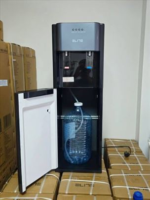 Aparat za vodu sa bocom unutra-novo