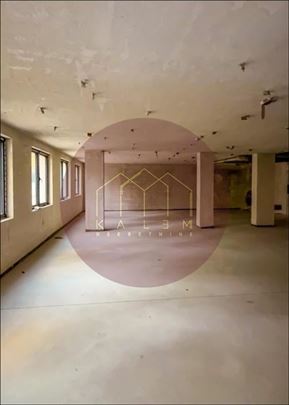 Beograd - Vračar. Slavija - Deligradska, poslovni 