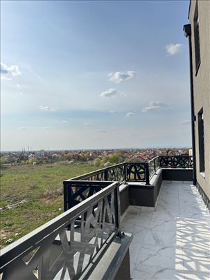 Duplex penthaus u Novoj Pazovi!